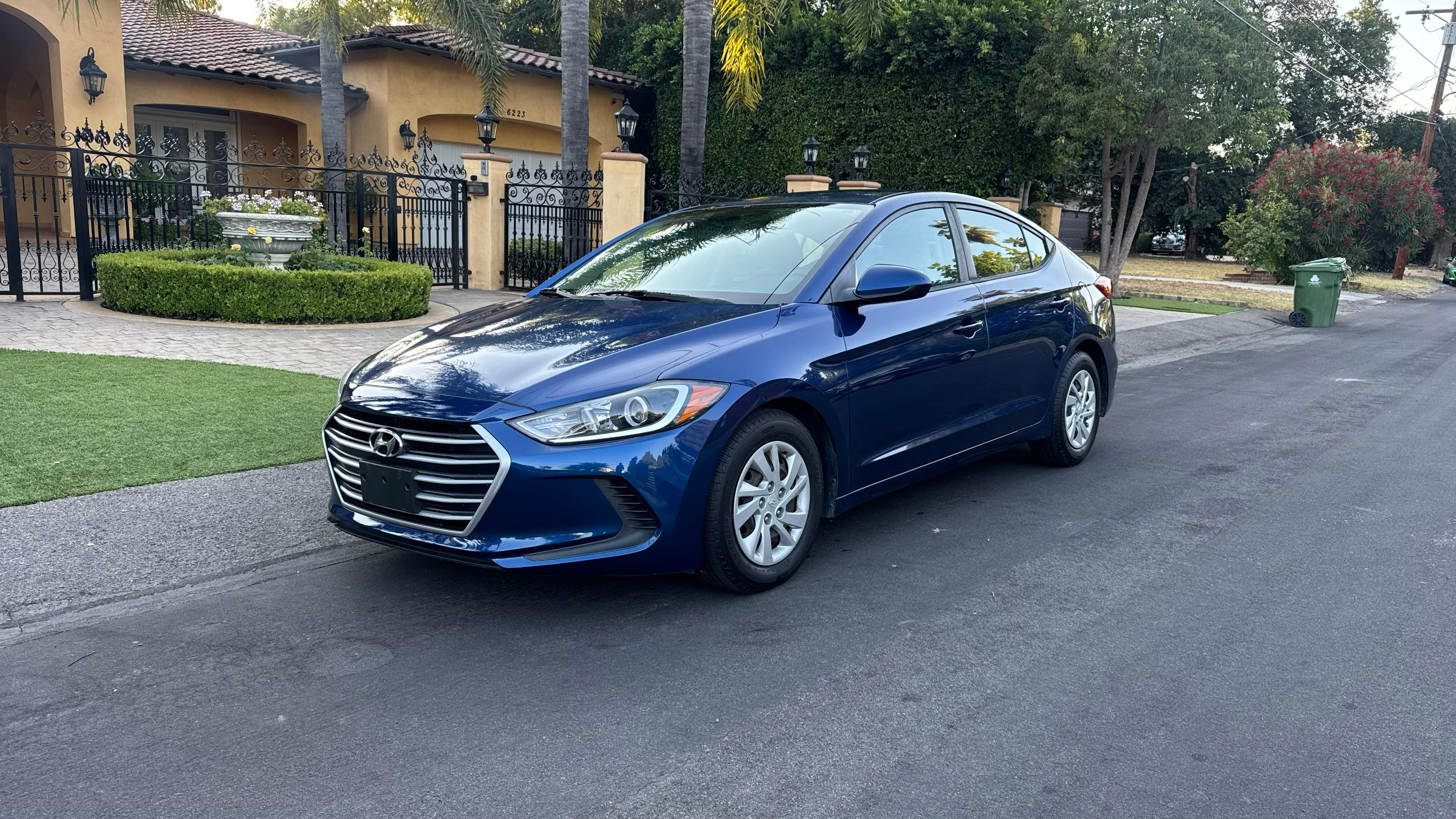 Hyundai Elantra 2017 in 