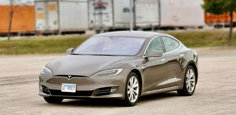 Tesla Model S 2016