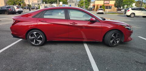 Hyundai Elantra 2023