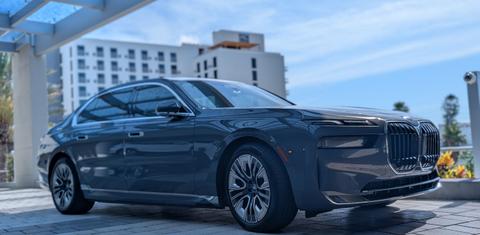 BMW i7 2024