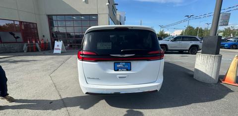 Chrysler Pacifica 2023