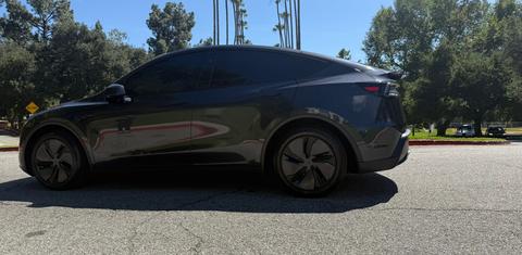 Tesla Model Y 2026