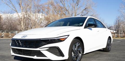 Hyundai Elantra 2025