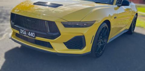 Ford MUSTANG 2025