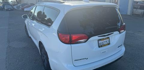 Chrysler Pacifica 2020