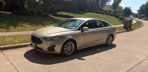 Ford Fusion Hybrid 2019