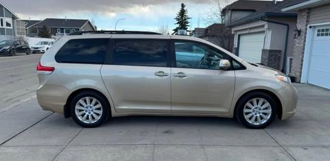Toyota Sienna 2013