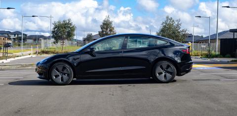Tesla MODEL 3 2023
