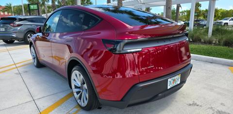 Tesla Model Y 2026