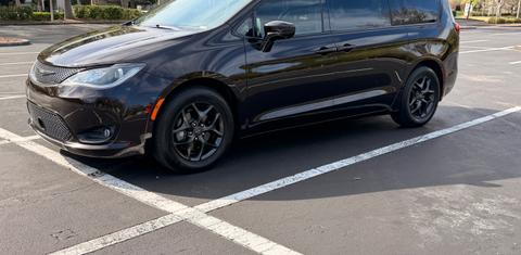 Chrysler Pacifica 2018