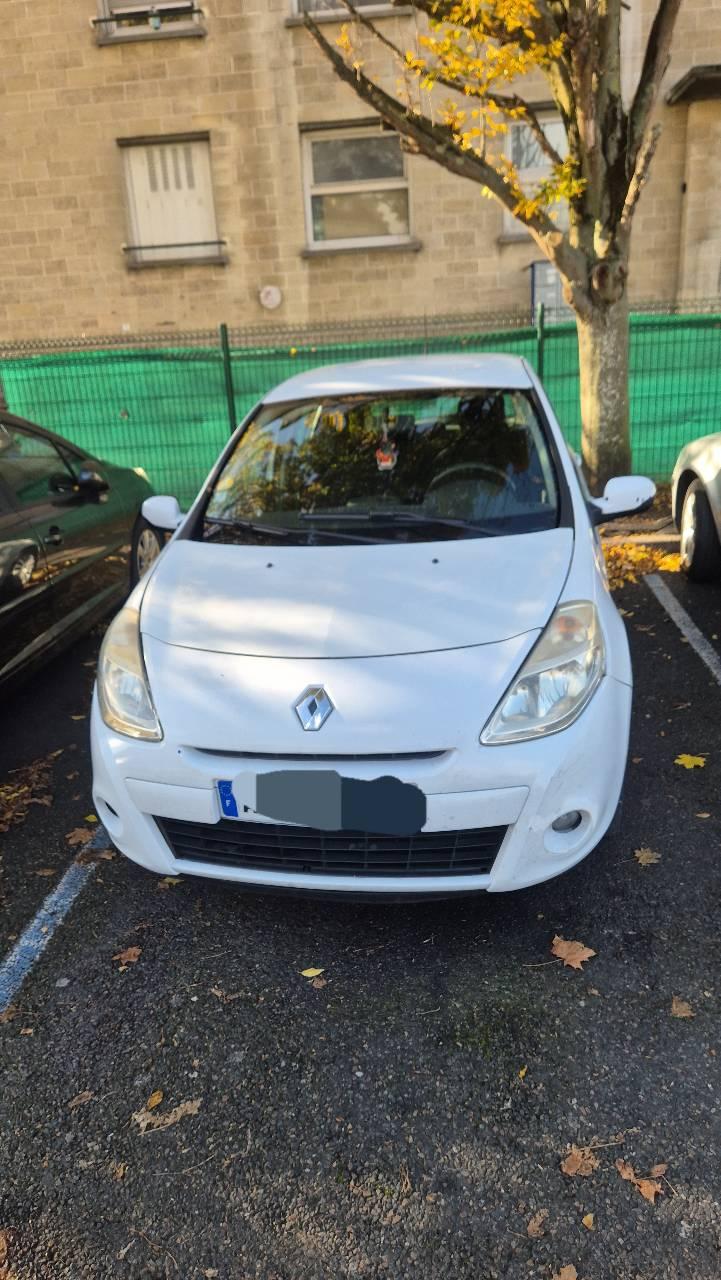 Renault CLIO III 2009 à Creil