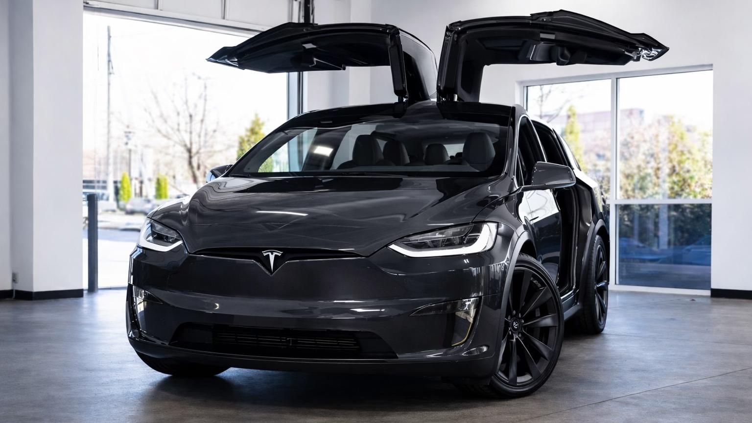 Tesla Model X 2024 in Jacksonville, FL