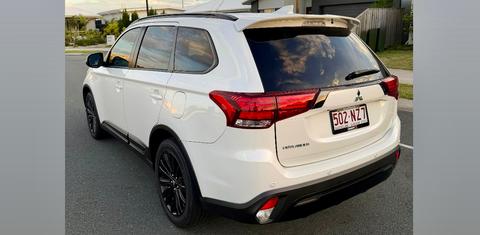 Mitsubishi OUTLANDER 2020