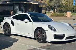 Porsche 911 2017 in Menlo Park