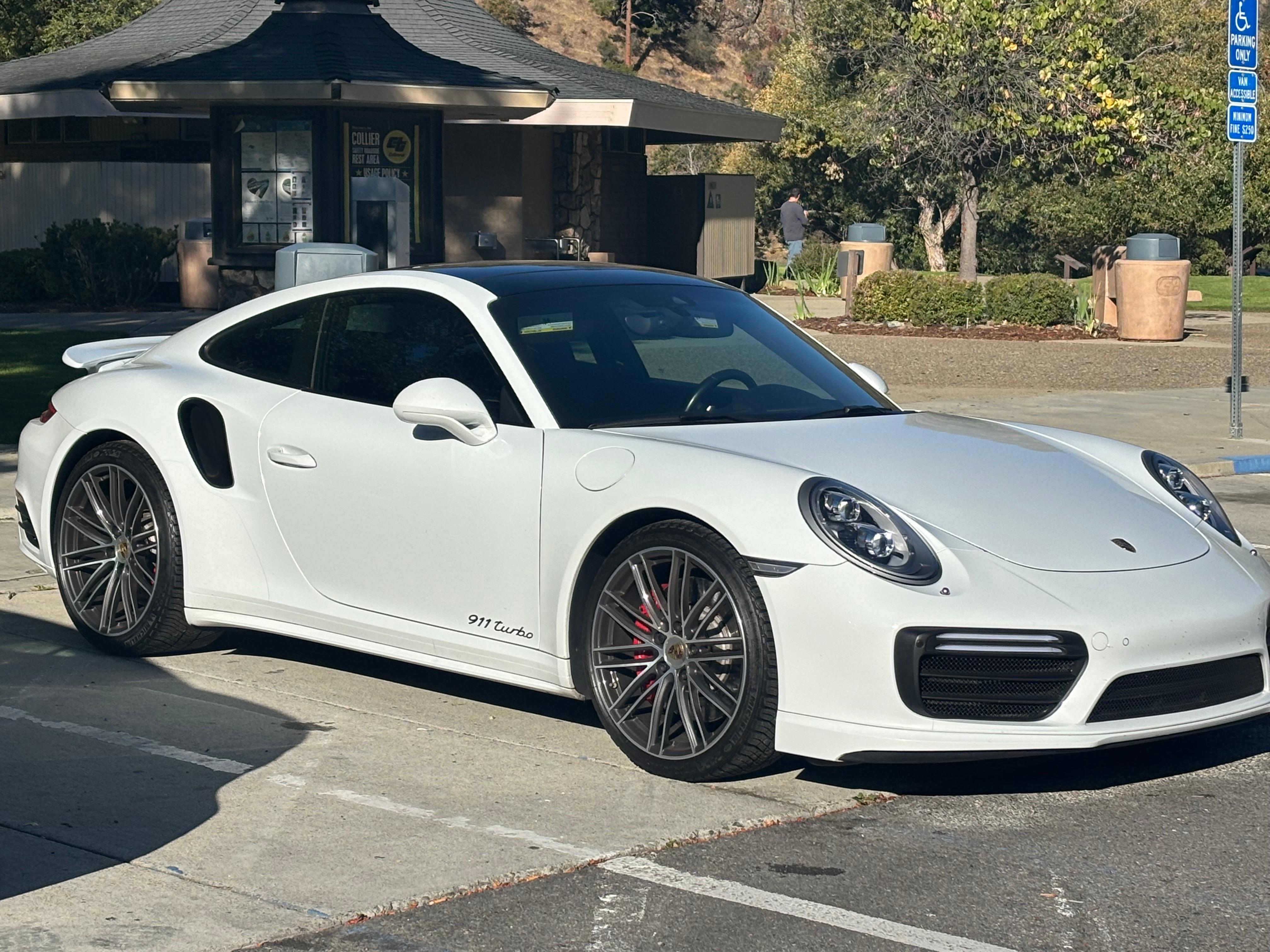 Porsche 911 2017 in Menlo Park, CA
