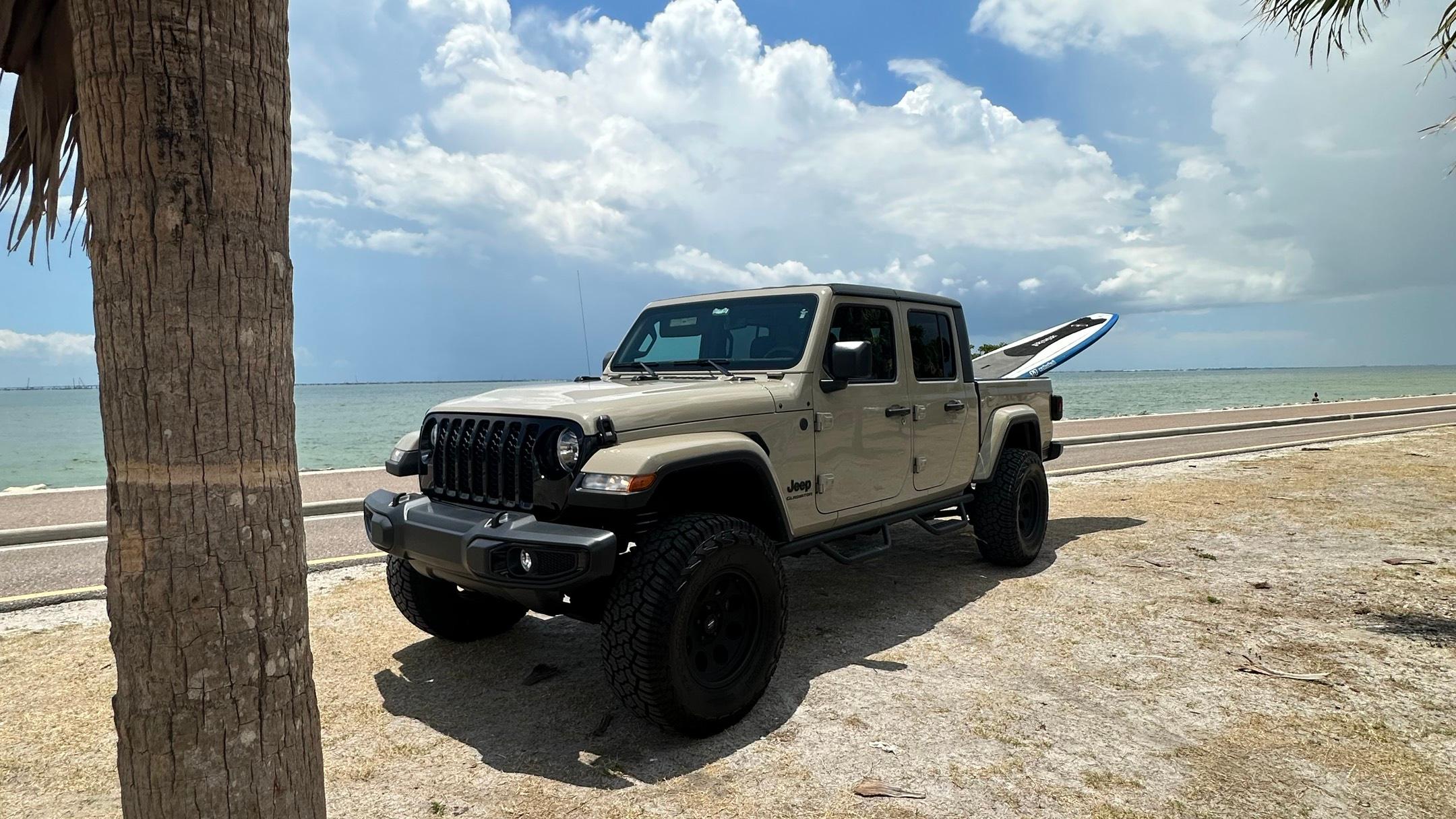 Jeep Gladiator 2022 in St. Petersburg, FL