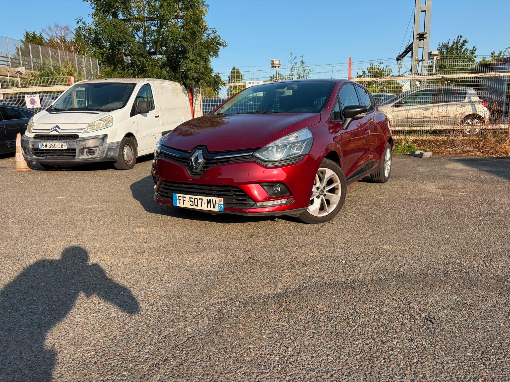 Renault CLIO IV 2018 à Le Mans
