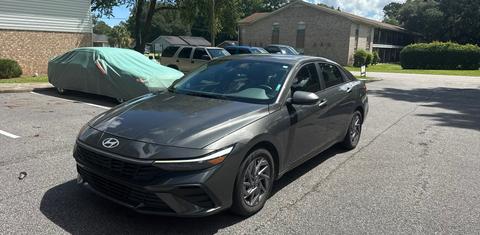 Hyundai Elantra 2024