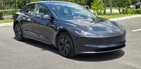 Tesla Model 3 2024