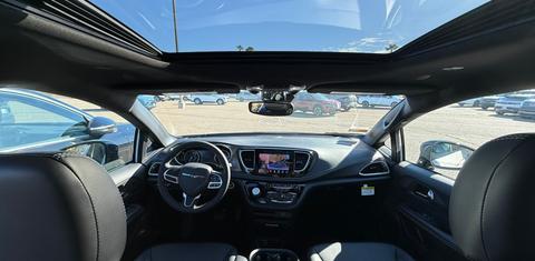 Chrysler Pacifica 2026