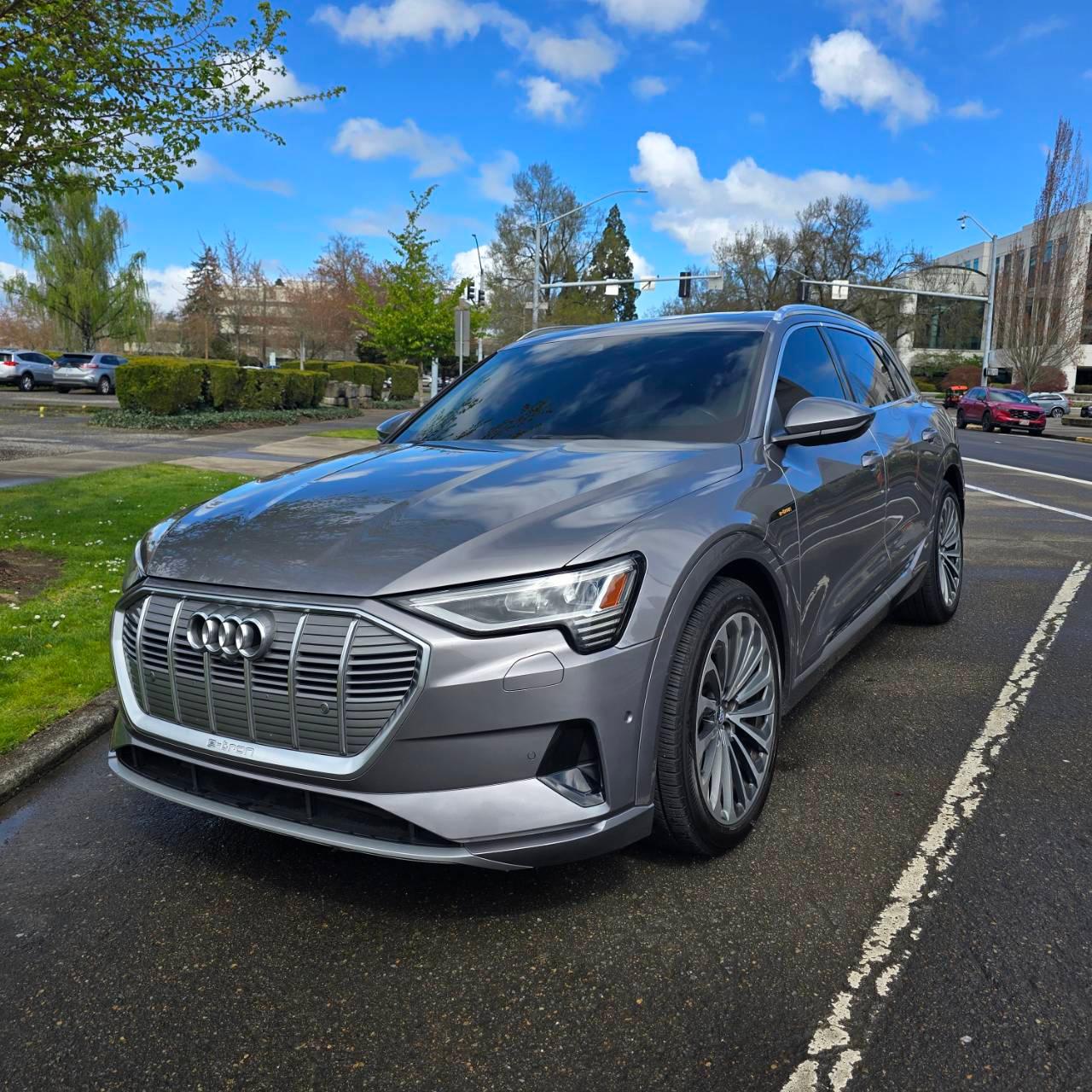 Audi e-tron 2019 in Salem, OR