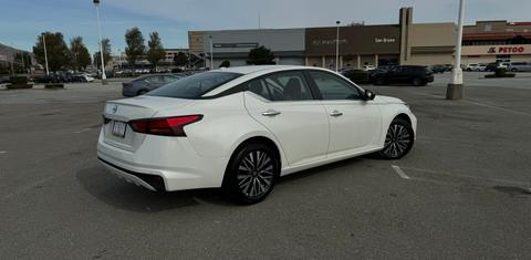 Nissan Altima 2025