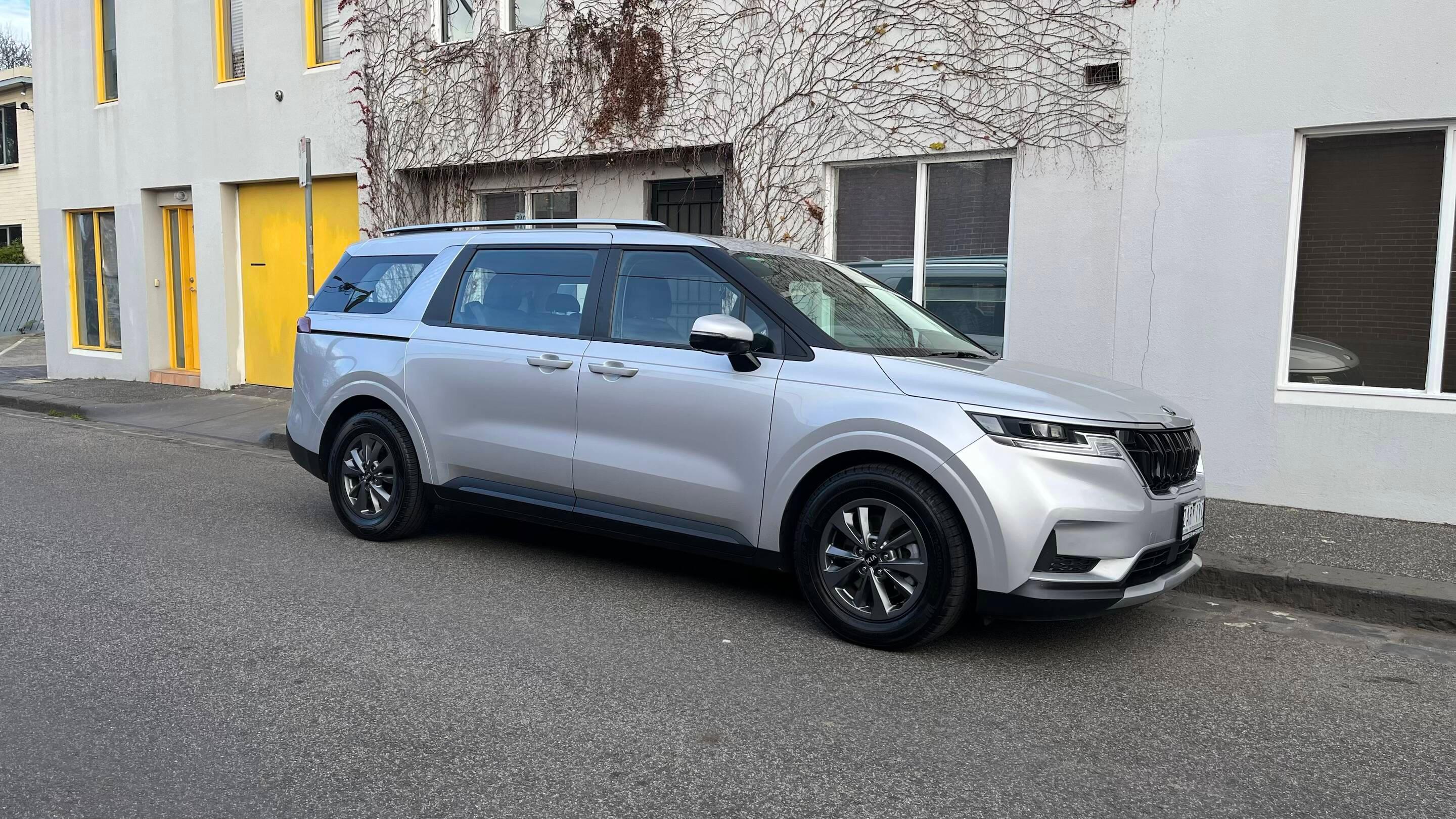 Kia CARNIVAL 2021 in Reservoir