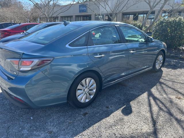 Hyundai Sonata Hybrid 2016 in 