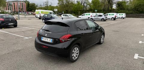 Peugeot 208 2016