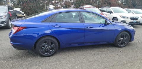 Hyundai Elantra 2022