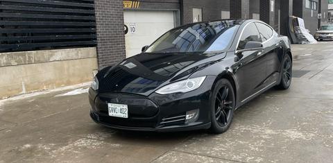 Tesla Model S 2014
