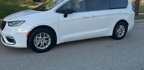 Chrysler Pacifica 2025