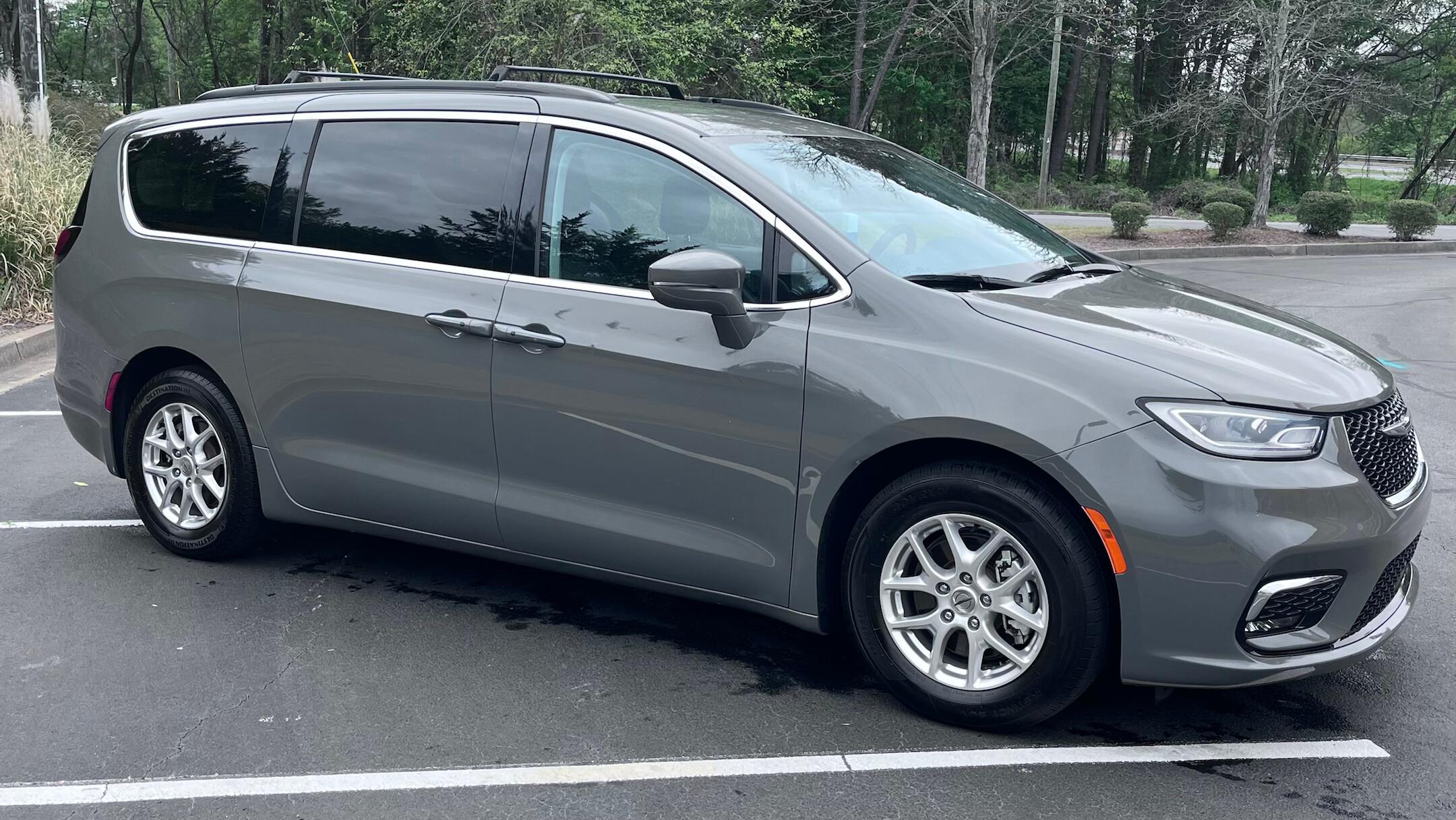 Chrysler Pacifica 2022 in Atlanta, GA