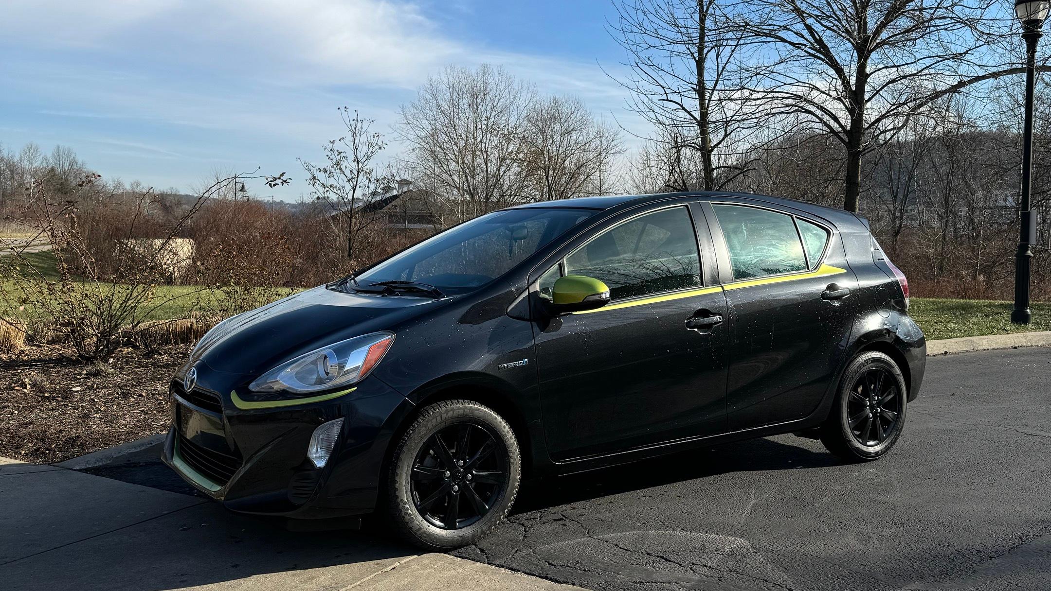 Toyota Prius c 2016 in Blawnox, PA