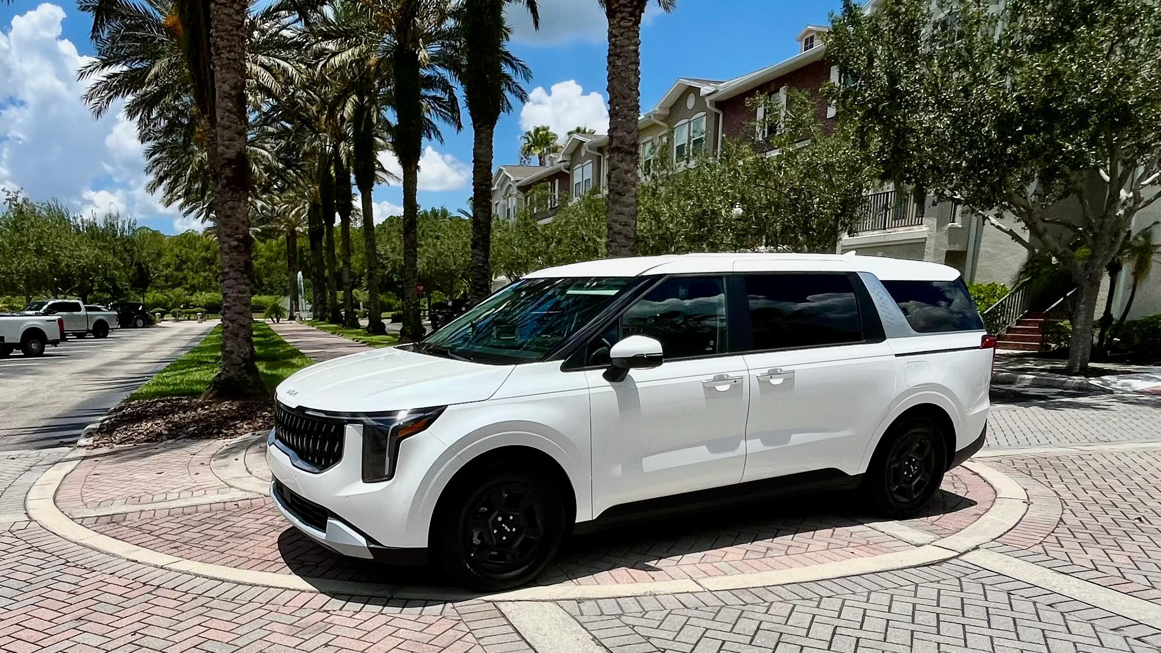 Kia Carnival 2026 in Westchase, FL