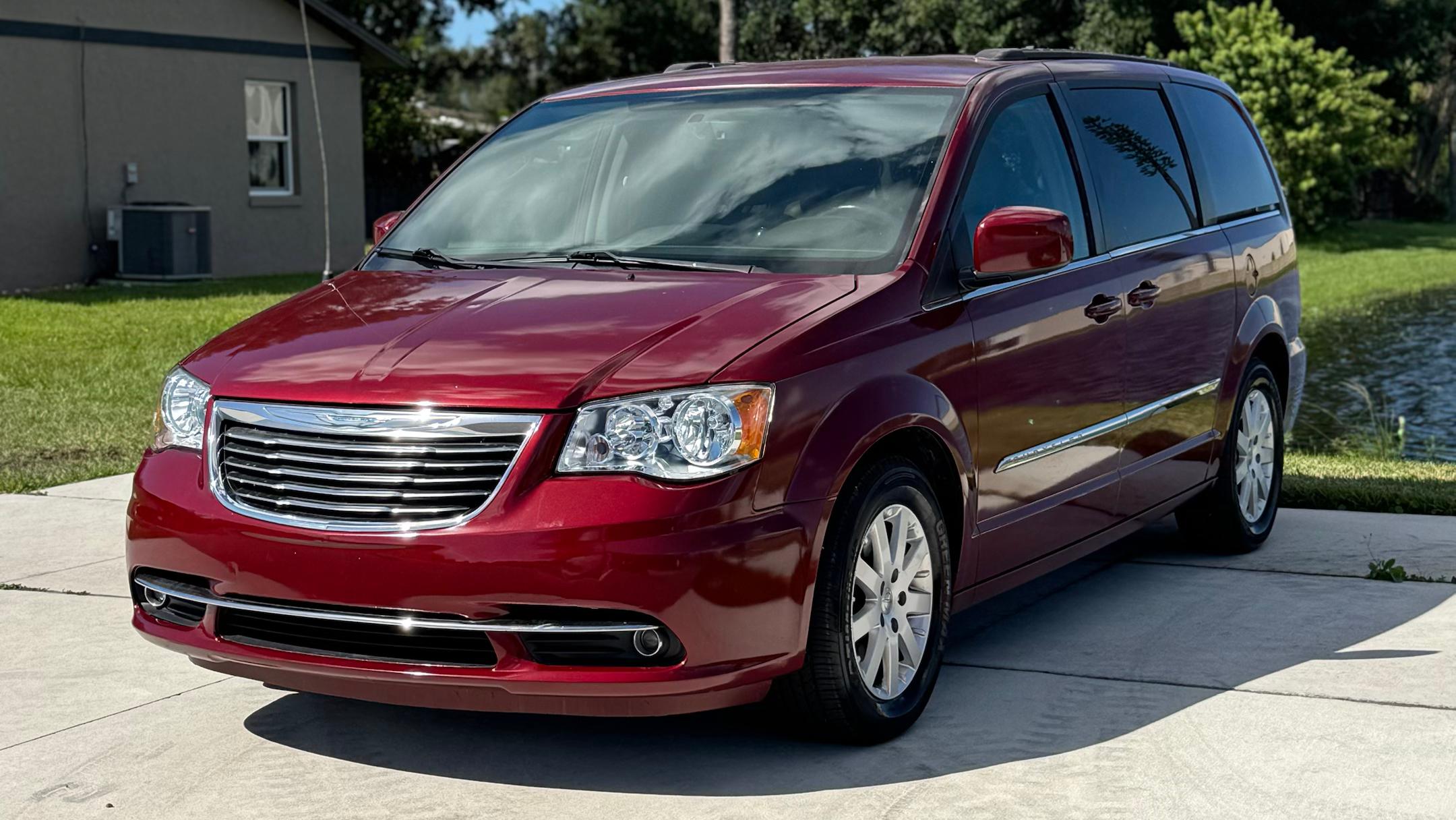 Chrysler Town & Country 2014 in 