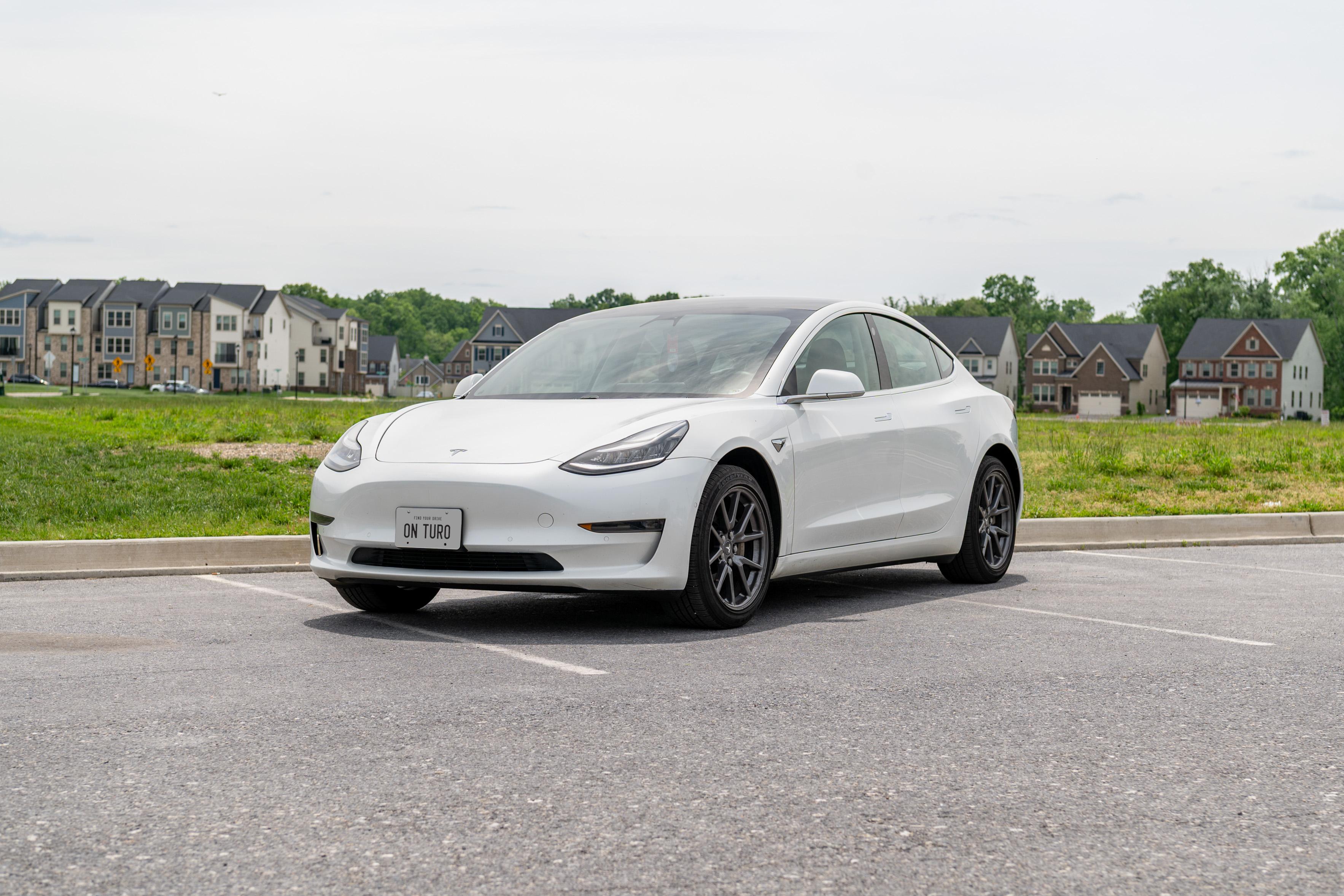 Tesla Model 3 2020 in 