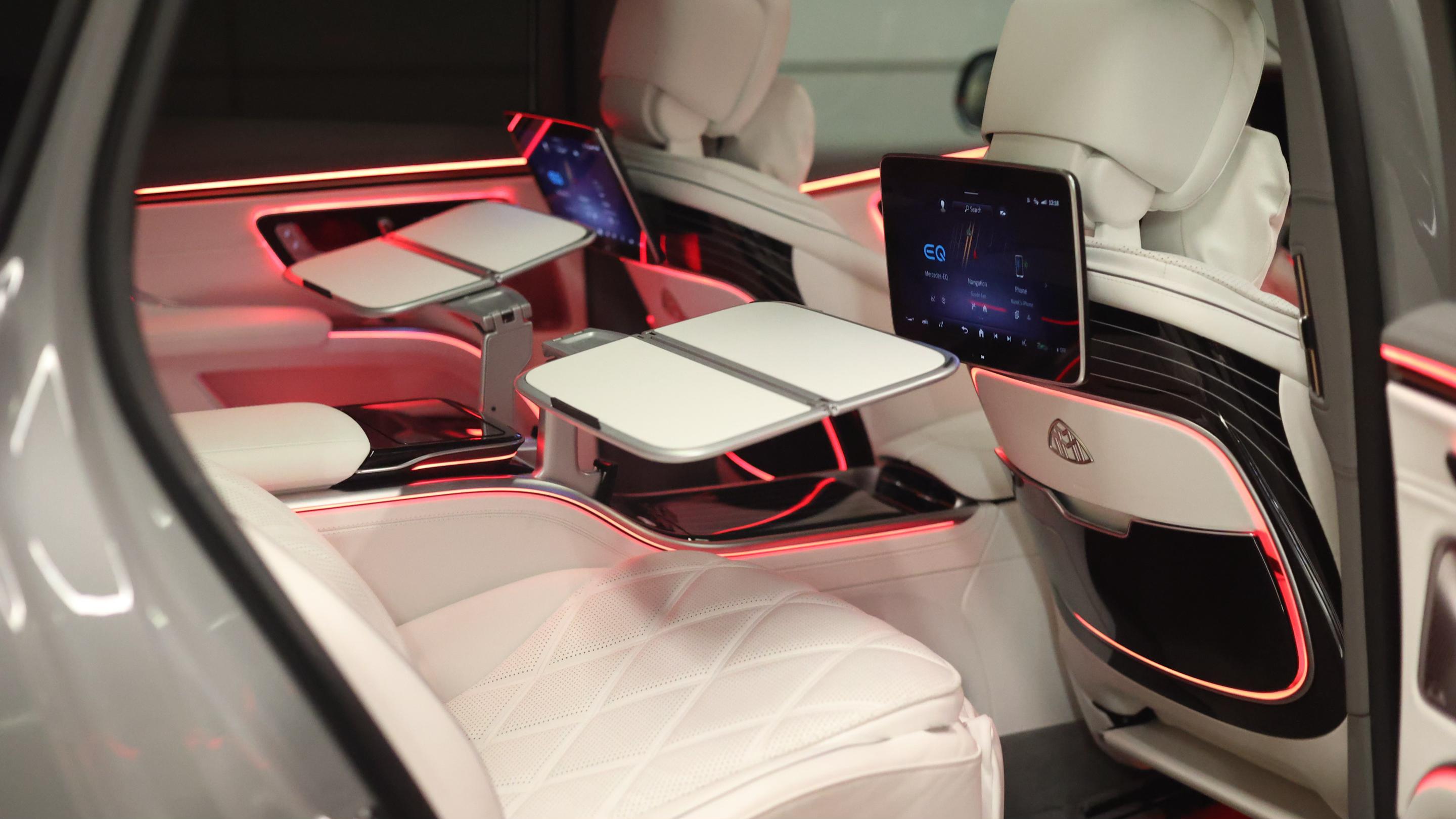 Mercedes-Benz EQS 2024 in 