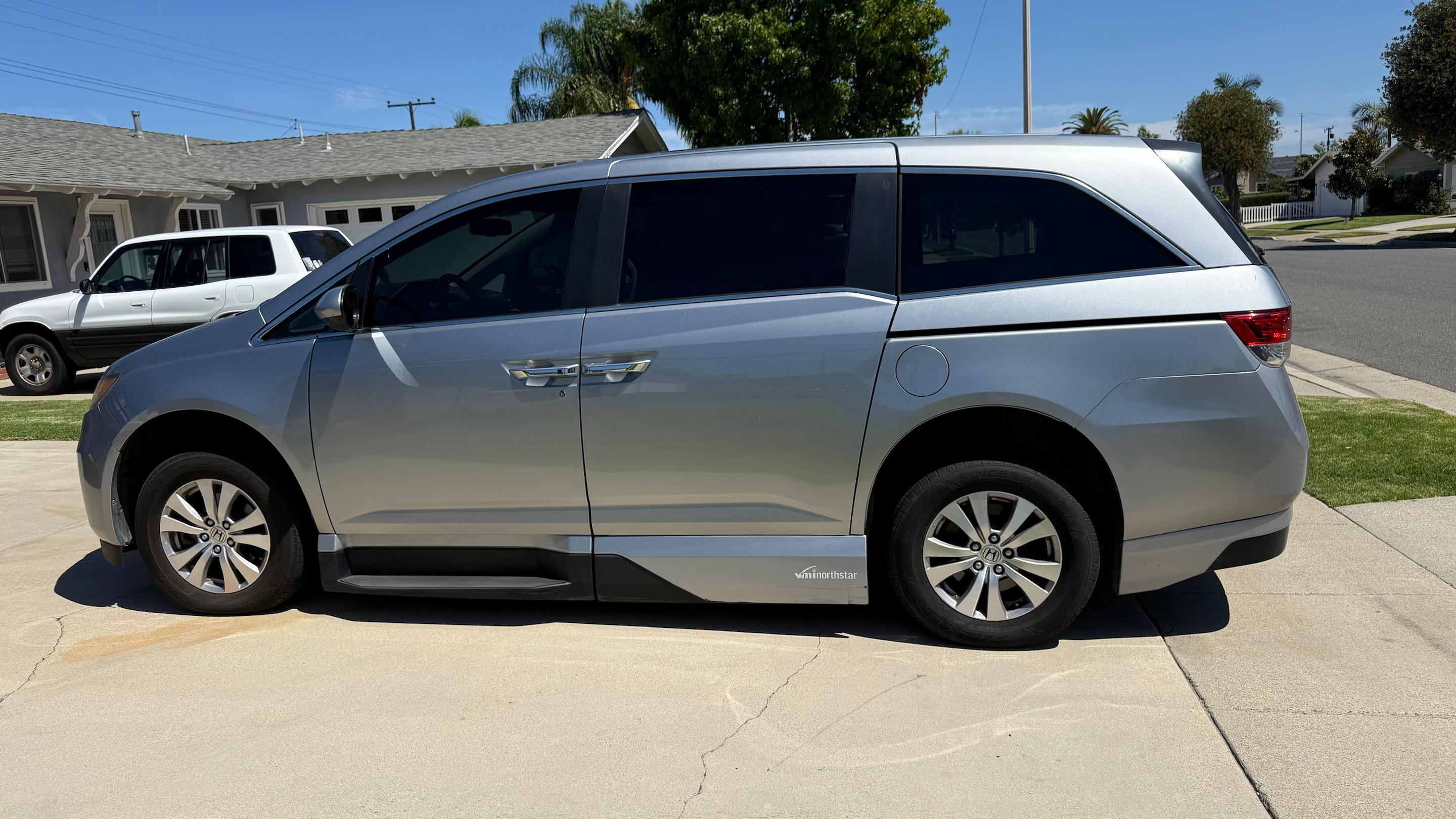 Honda Odyssey 2016 in Huntington Beach, CA