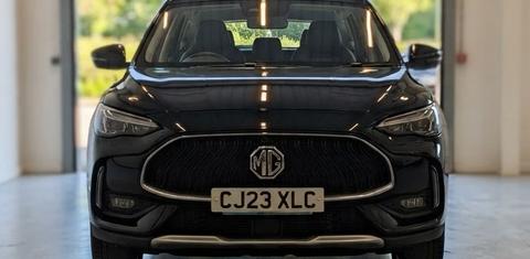MG HS 2023