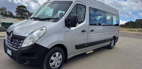 RENAULT BUS 2019