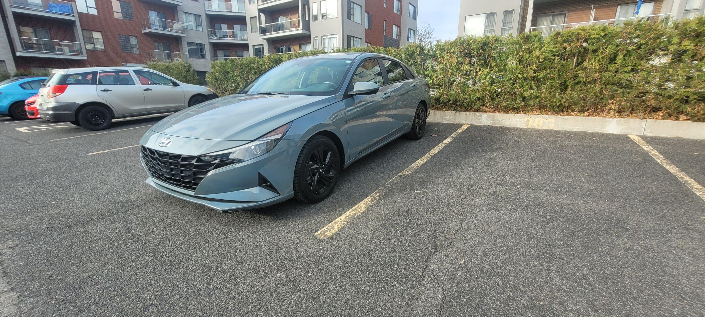 Hyundai Elantra 2022 à Longueuil, QC