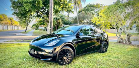 Tesla Model Y 2022