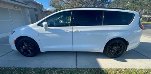 Chrysler Pacifica 2022