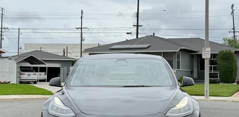 Tesla Model 3 2022