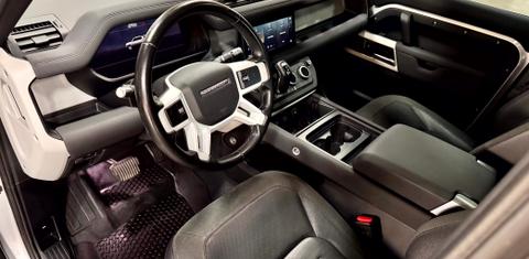 Land Rover Defender 2020