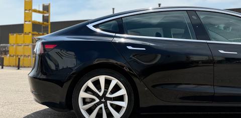 Tesla Model 3 2018