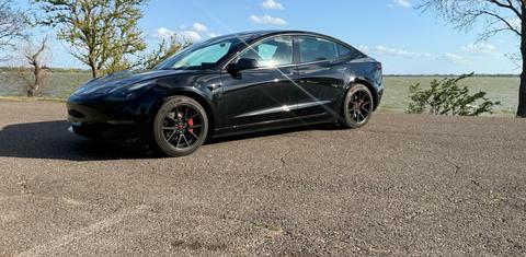 Tesla Model 3 2022