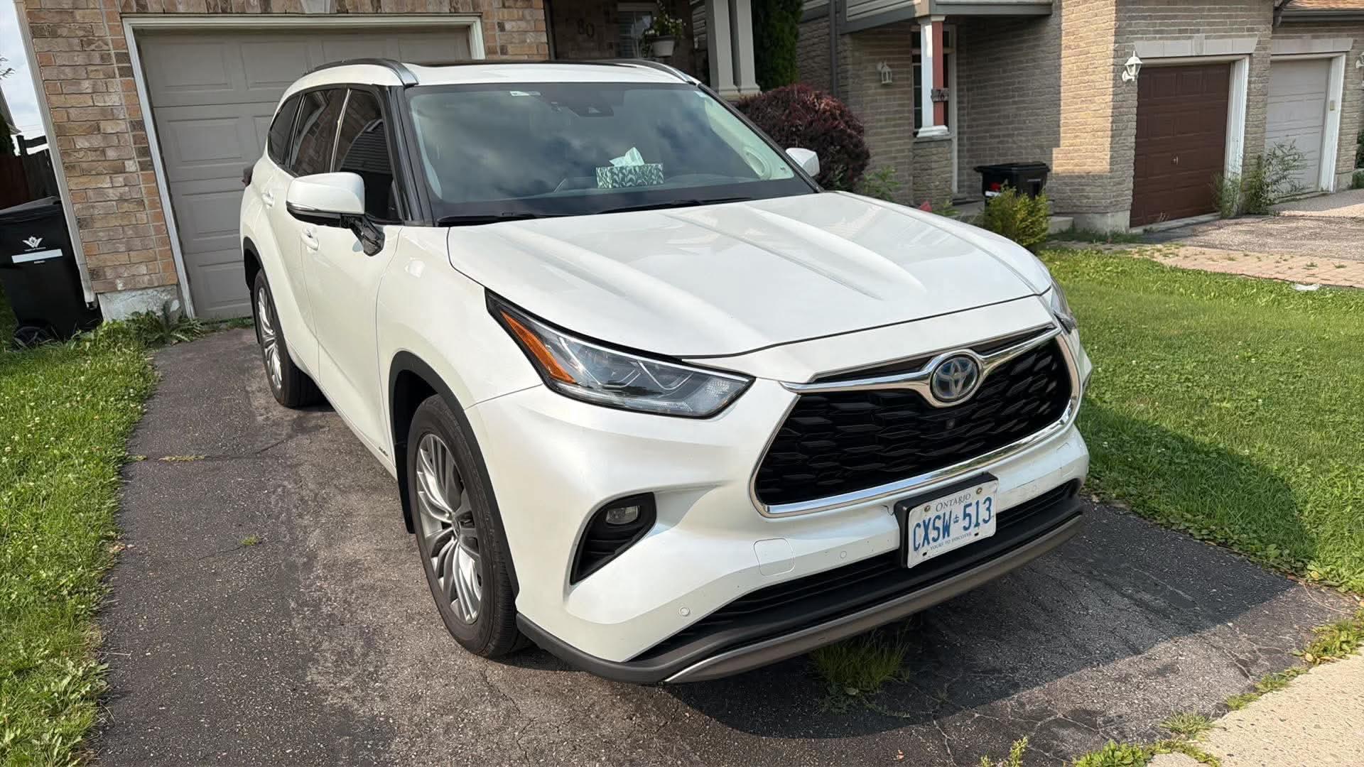 Toyota Highlander Hybrid 2022 in Kitchener, ON