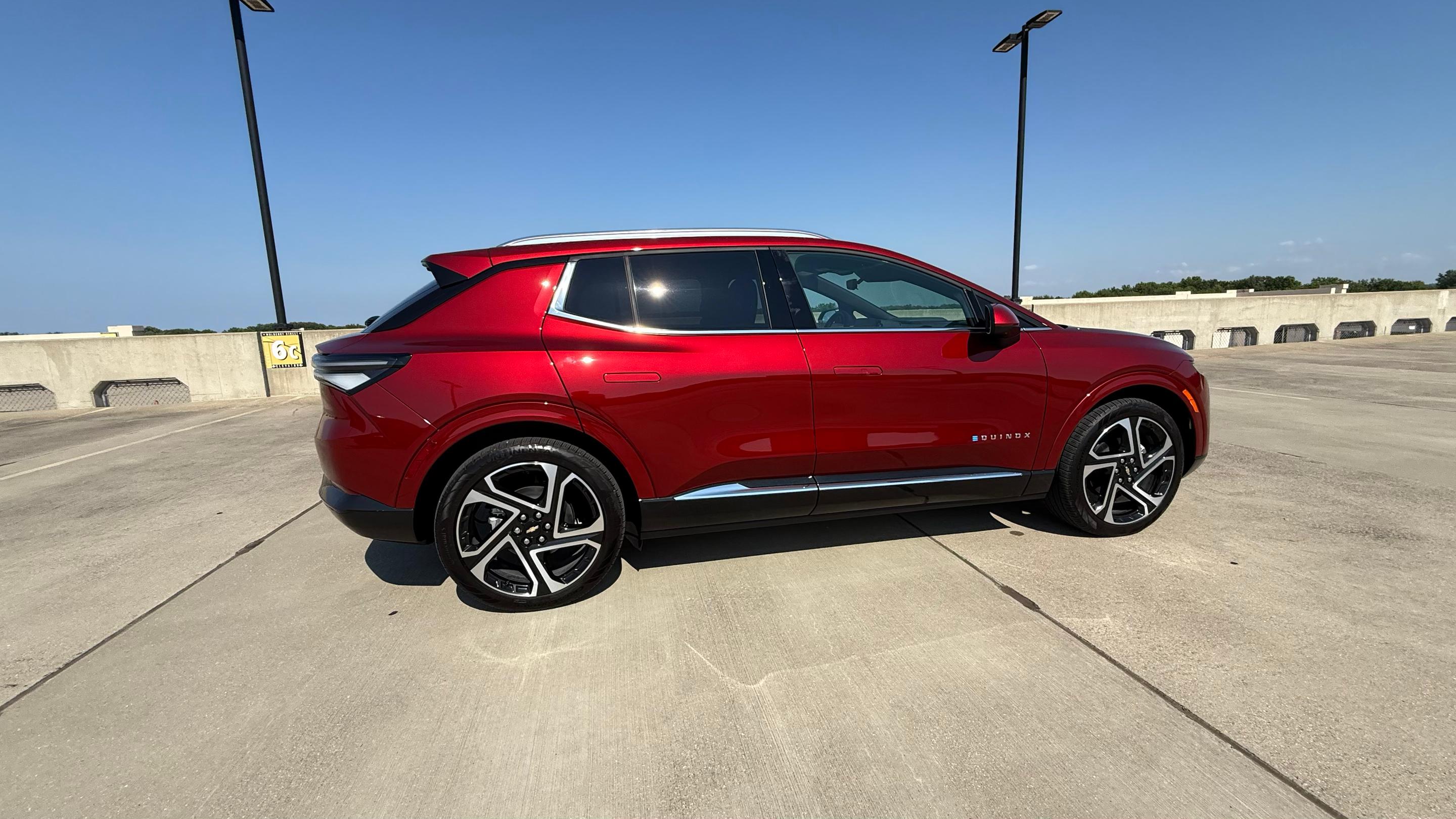 Chevrolet Equinox EV 2025 in North Olmsted, OH